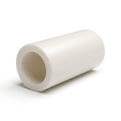 Glat afstandsstykke i naturfarvet PA6-polyamidplast Ø3,2x4,7mm til skrue M3